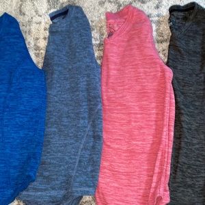 Woman Fleece Sweatshirt Lot of 4 SMALL/Medium